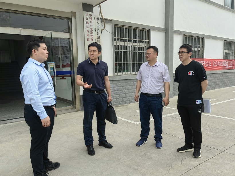 主题教育在行动淮安校区党工委成员赴淮安市清江浦区黄码镇甘露村走访